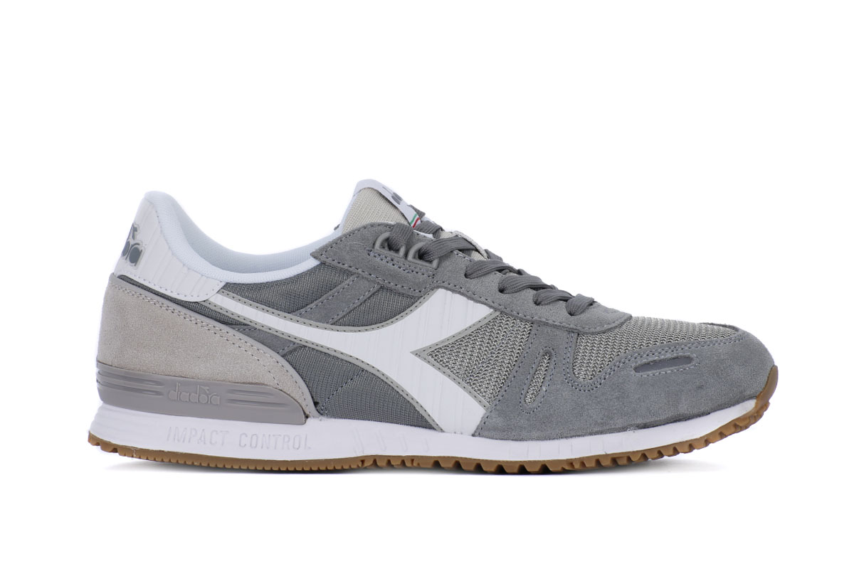 diadora titan 2